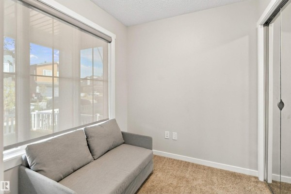 Den - 19611 28 Av Nw, Edmonton, AB T6M0X2 Photo 4
