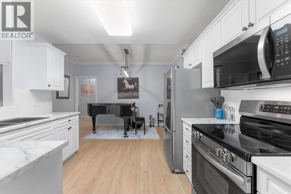 1962 Enterprise Way Unit# 113, Kelowna, BC, photo 2