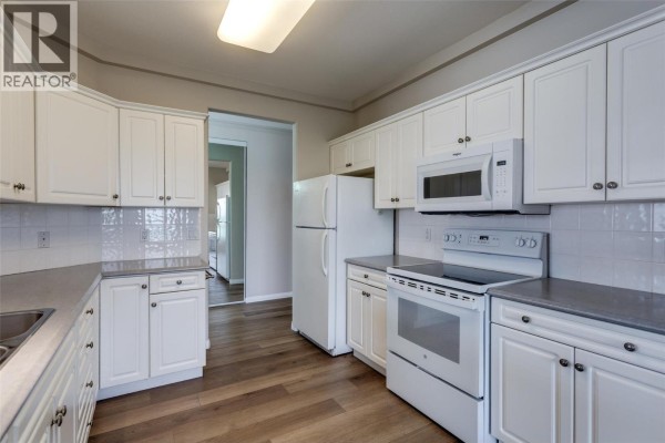 1962 Enterprise Way Unit# 401, Kelowna, BC, photo 3
