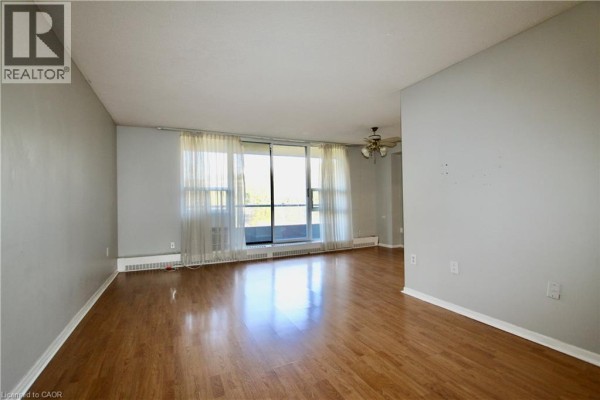 1964 Main Street W Unit# 802, Hamilton, ON, photo 2
