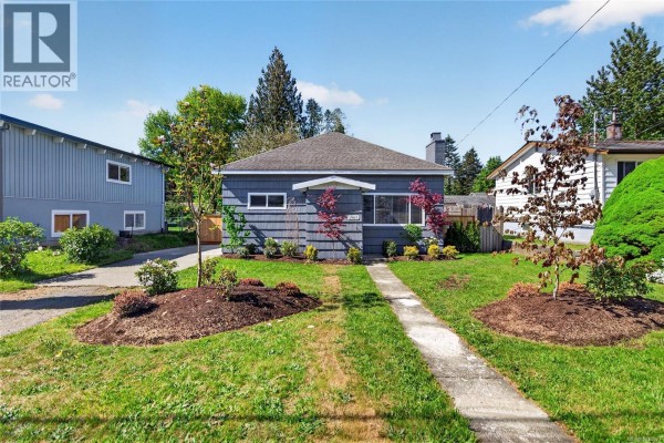 Laundry room - 1965 Piercy Ave, Courtenay, BC V9N3G5 Photo 3