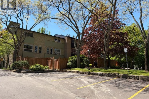 4pc Bathroom - 1967 Main Street W Unit# 7, Hamilton, ON L8S4P4 Photo 5
