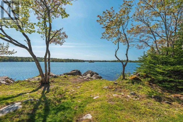 197 Peters Lake Road, Hatchet Lake, NS B3T1P6 Photo 5