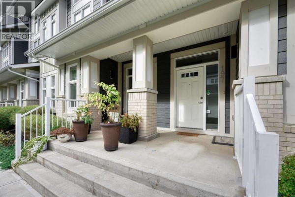 Living room - 197 Silverado Plains Park Sw, Calgary, AB T2X1Y9 Photo 4