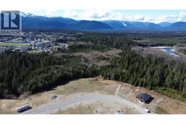197 Wakita Street, Kitimat, BC V8C0B7 Photo 5