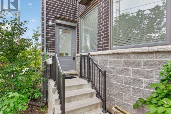 1972b Victoria Park Avenue, Toronto, ON M3A0A8 Photo 4