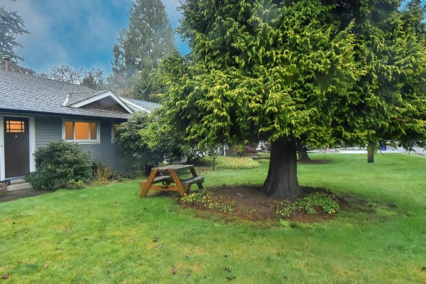 19735 48 Avenue, Langley, BC V3A3L2 Photo 2