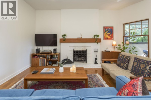 1975 W 13th Avenue, Vancouver, BC V6J2H5 Photo 4