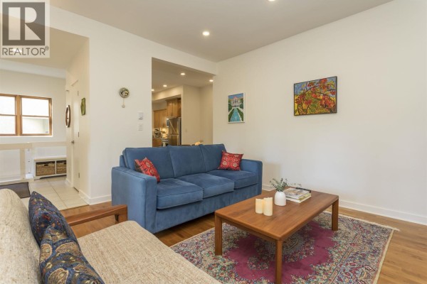 1975 W 13th Avenue, Vancouver, BC V6J2H5 Photo 5