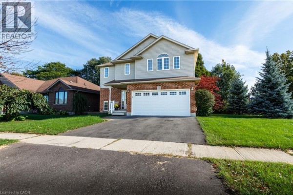 Family room - 198 Charlotta Street, Baden, ON N3A4M8 Photo 2