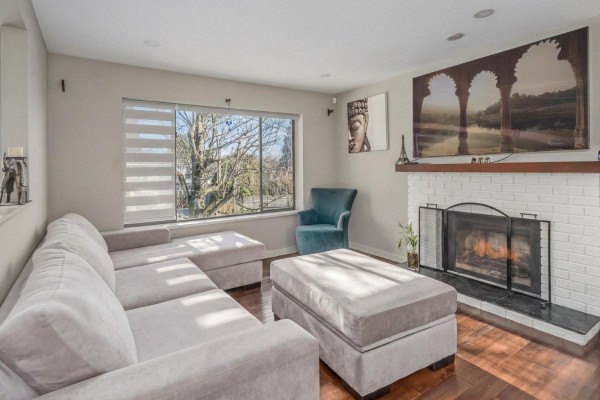 1981 158a Street, Surrey, BC V4A7M3 Photo 4