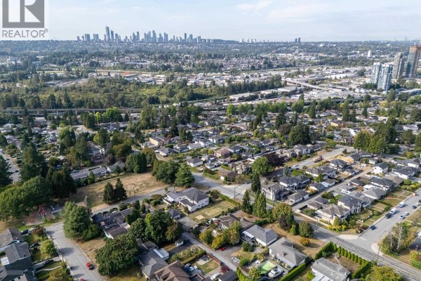 1988 Kensington Avenue, Burnaby, BC V5B4E1 Photo 5