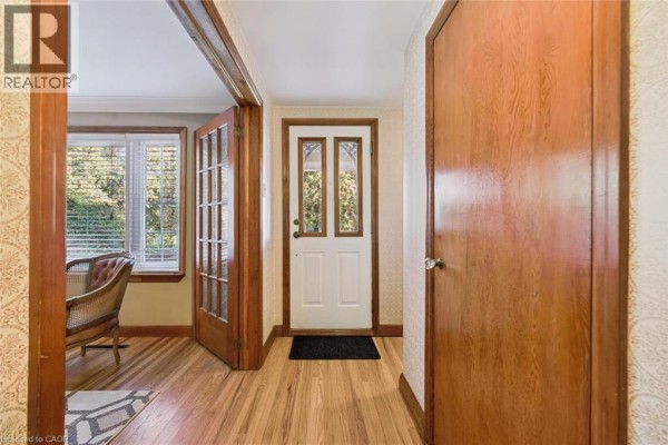 Bonus Room - 199 1/2 Dundas Lane, Cambridge, ON N1R1S7 Photo 4