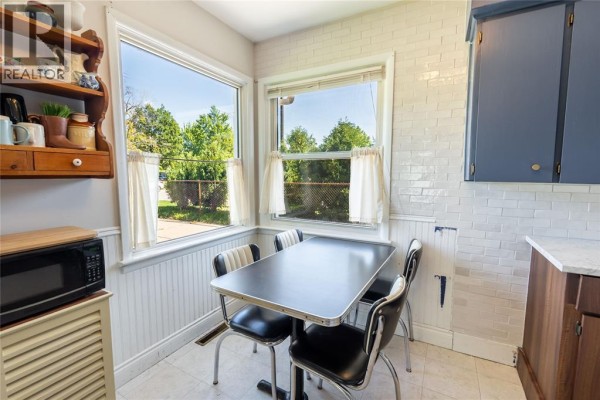 Kitchen - 199 Fane Street, St Clair, ON N0N1G0 Photo 5