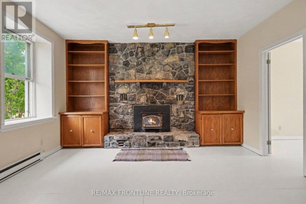 Living room - 199 Innisville Road S, Drummond/north Elmsley, ON K7C4L1 Photo 4