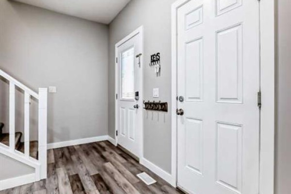Pantry - 199 Kinniburgh Road, Chestermere, AB T1X0T8 Photo 5