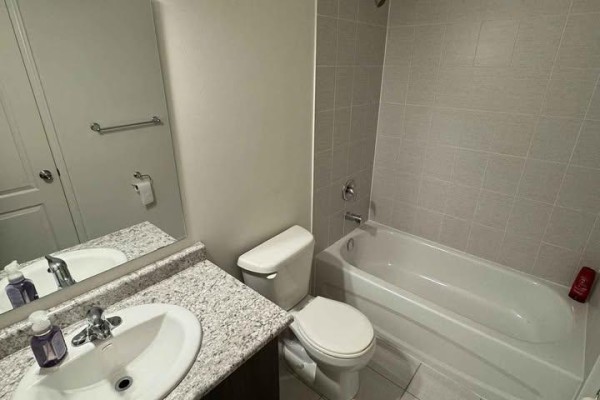 199 Lady Angela Avenue, Oshawa, ON L1H7K4 Photo 5