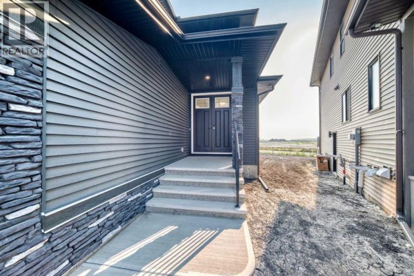 199 Langwell Common Se, Airdrie, AB, photo 2