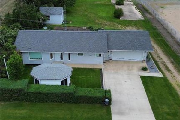 199 Stanley Avenue, Somerset, MB, photo 3