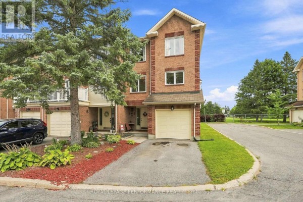 1992 Summerfields Crescent, Ottawa, ON, photo 2