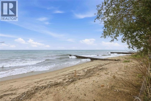 Den - 1996 Lakeshore Road, Sarnia, ON N7X1E9 Photo 3