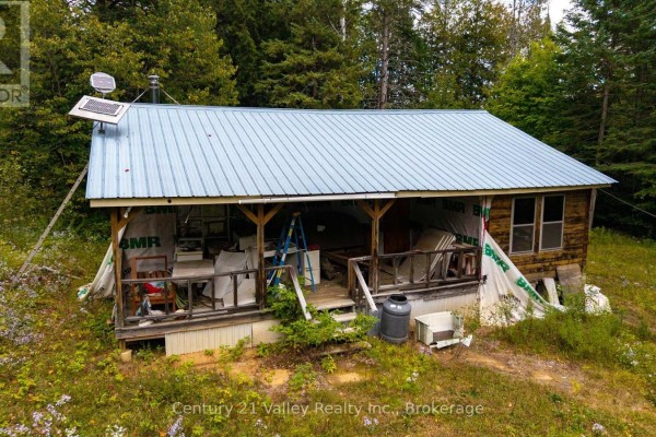 1998 Matawatchan Road, Greater Madawaska, ON K0J2R0 Photo 4