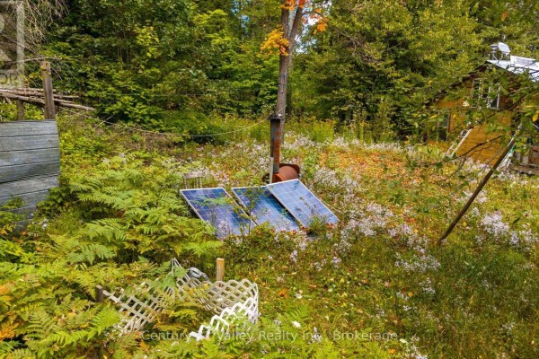 1998 Matawatchan Road, Greater Madawaska, ON K0J2R0 Photo 5