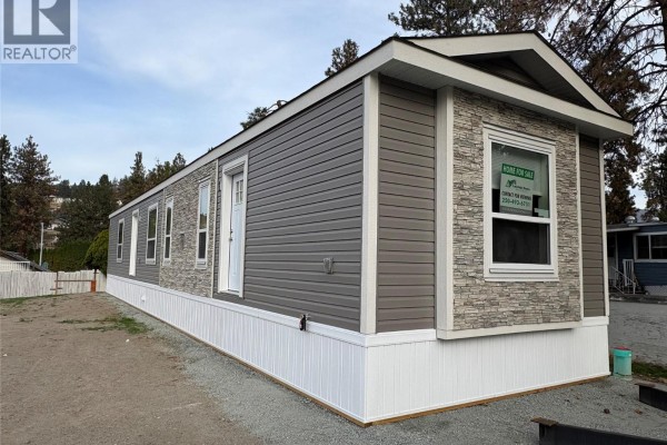 Primary Bedroom - 1999 Hwy# 97 S Lot# 146a, West Kelowna, BC V1Z1B2 Photo 2