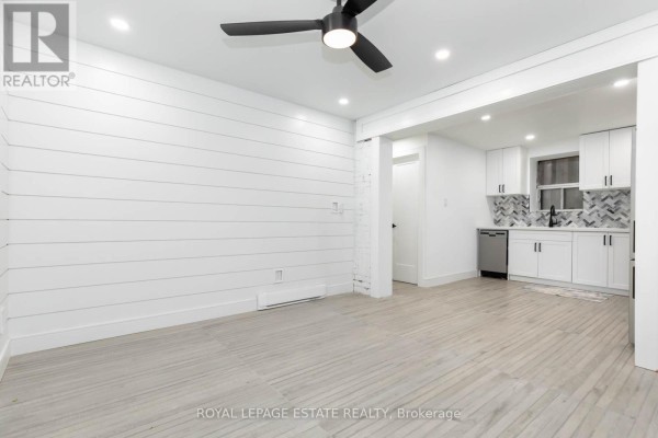 1a - 38 Leuty Avenue, Toronto, ON M4E2R3 Photo 3