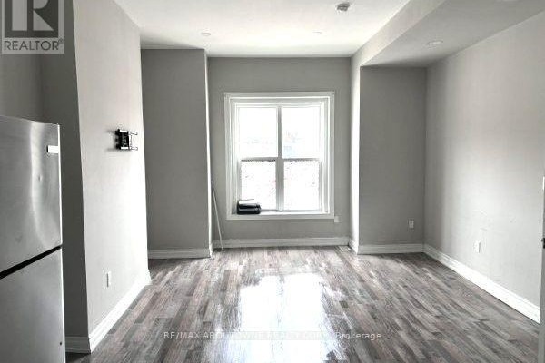 Bedroom - 1a - 498 Main Street E, Hamilton, ON L8N1K7 Photo 3