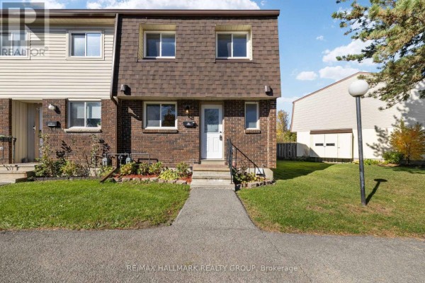 1a Forester Crescent, Ottawa