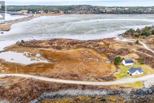 1a Lobster Pound Road, Cape Forchu, NS B5A5G7 Photo 4
