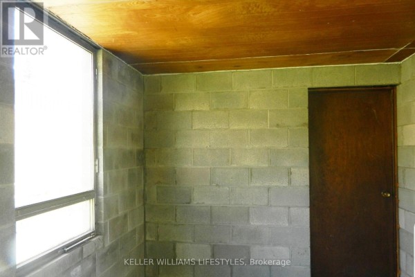 1a York Street, Newbury, ON N0L1Z0 Photo 5