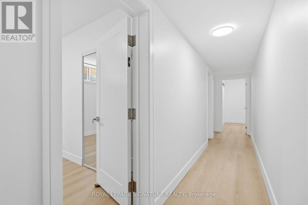 1b - 53 Bishop Avenue, Toronto, ON M2M1Z4 Photo 5