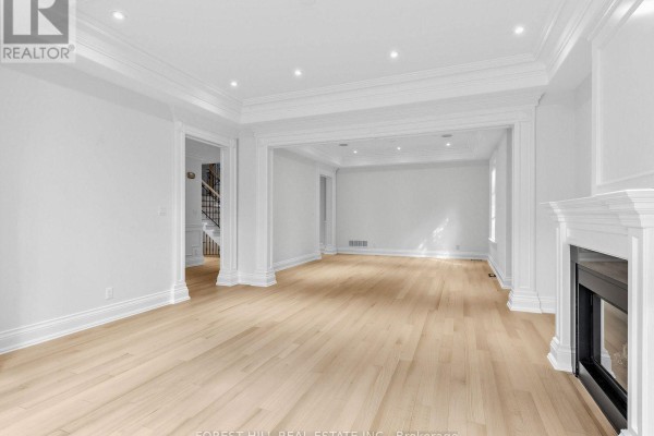 Family room - 1b Carluke Crescent, Toronto, ON M2L2H7 Photo 5