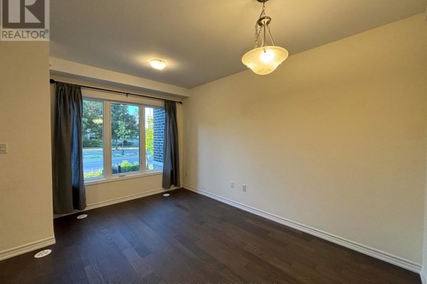 Primary Bedroom - 1b Clintwood Gate, Toronto, ON M3A0A8 Photo 3