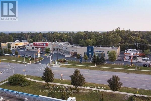1b2 - 649 Yonge Street, Barrie, ON, photo 2