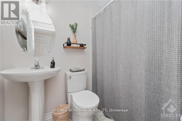 1c - 121 Robson Court, Ottawa, ON K2K2W1 Photo 4