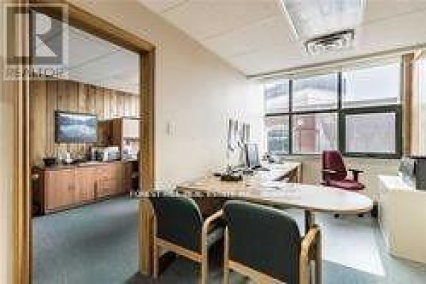 1st Floor - 44 Queen Street E, Brampton, ON L6V1A2 Photo 5