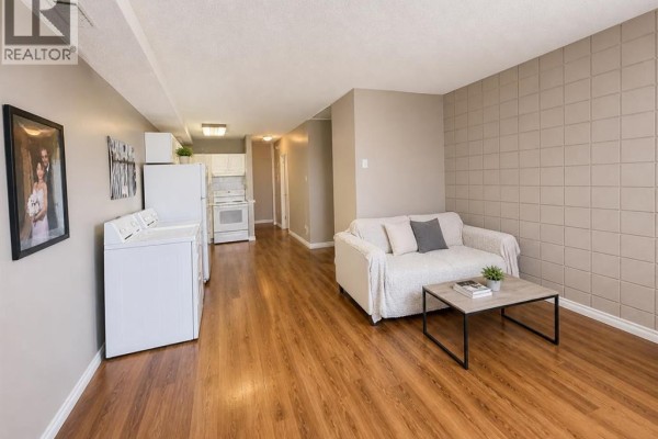 Bedroom - 2, 1327 Scenic Drive S, Lethbridge, AB T1K1M3 Photo 4