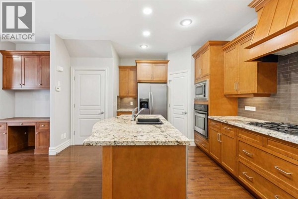 Dining room - 2, 133 12 Avenue Nw, Calgary, AB T2M0C4 Photo 2