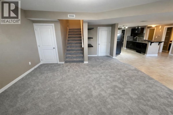 2, 189 Silkstone Road W, Lethbridge, AB, photo 3