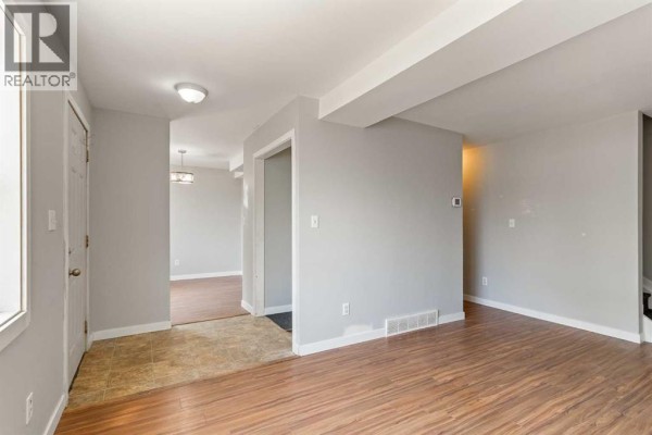 Dining room - 2, 19 Third Avenue Se, Marshall, SK S0M1R0 Photo 3