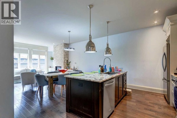 4pc Bathroom - 2, 1934 36 Street Sw, Calgary, AB T3E2Y9 Photo 5