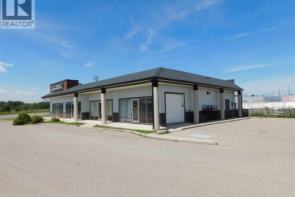 #2, 220 North Railway Street, Okotoks, AB, photo 3