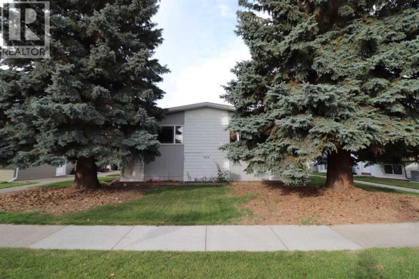 Townhouse for sale at 2, 2402 23 Street N, Lethbridge, AB - MLS® CCSjQJ
