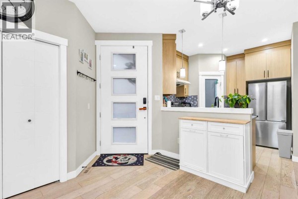 Dining room - #2, 4519 Bowness Road Nw, Calgary, AB T3B0A9 Photo 3