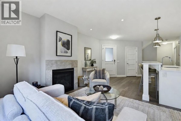 2pc Bathroom - 2, 530 56 Avenue Sw, Calgary, AB T2V0G7 Photo 4