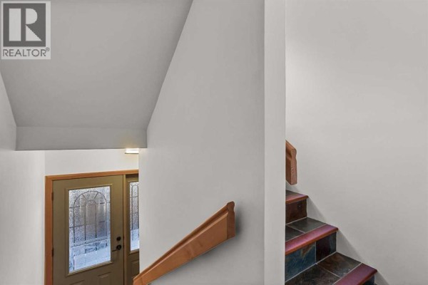 Primary Bedroom - 2, 722 3rd Street, Canmore, AB T1W2J6 Photo 5