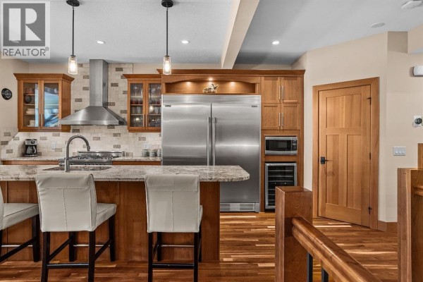 2pc Bathroom - 2, 813 4th Street, Canmore, AB T1W2G9 Photo 5